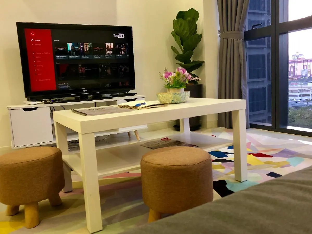 Charming Suite & Sunway And Petaling Jaya Apartment